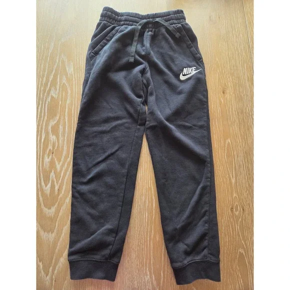 Nike boys joggers size medium - Picture 1 of 2